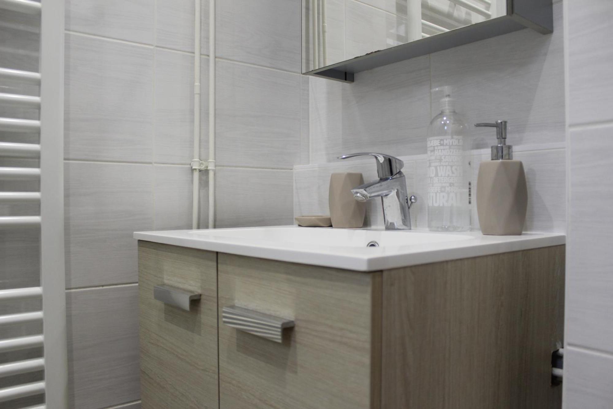 Logement Calme + Stationnement Troyes Zewnętrze zdjęcie